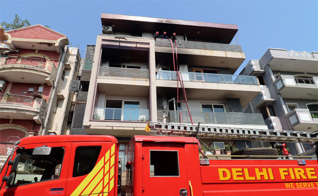 Nine dead as fire breaks out in residential building in east Delhi